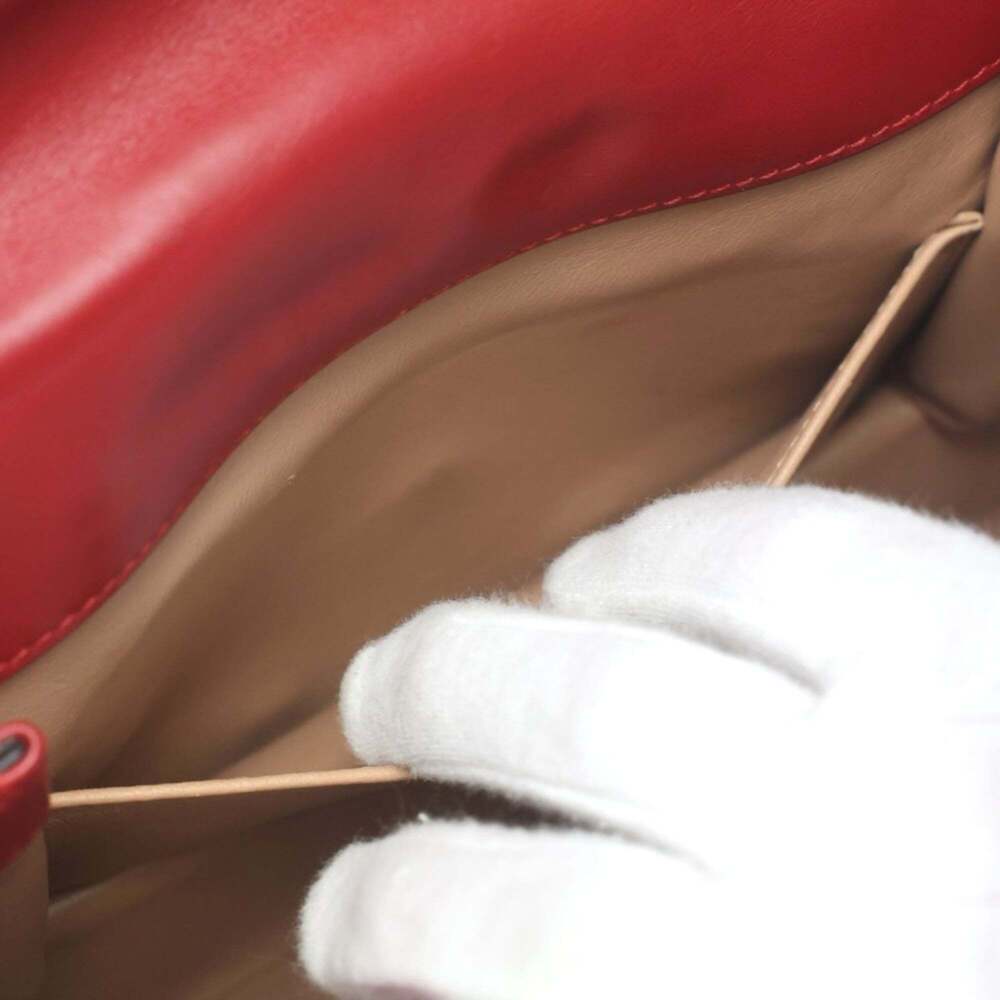 GUCCI Authentic Red Pearl Leather Shoulder Bag - Picture 12 of 14